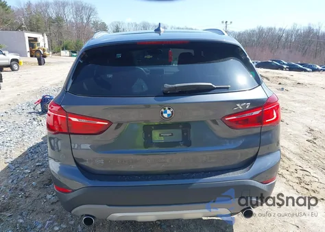 2016 BMW X1 xDrive28I z USA, uszkodzony, nr VIN WBXHT3C35GP889447
